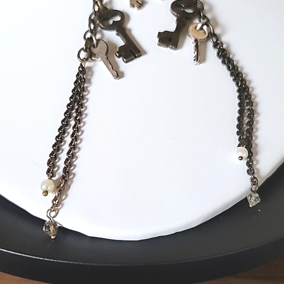 Vintage BETSEY JOHNSON Prisoner of Love Collection Drop Dangle Earrings. - Picture 7 of 9